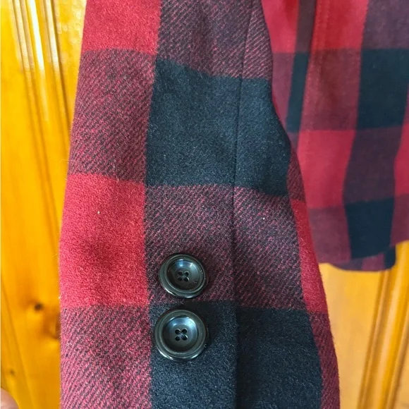 GAP‎ Women's Checkered Pea Coat in Red and Black - Picture 10 of 12